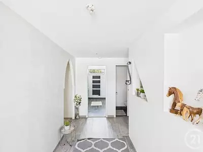 Maison, 278 m²