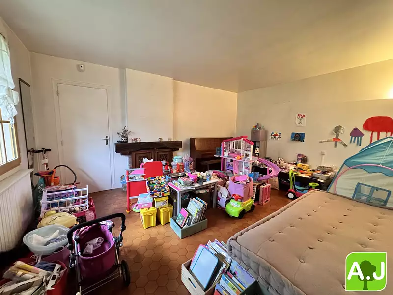 Maison, 162 m²
