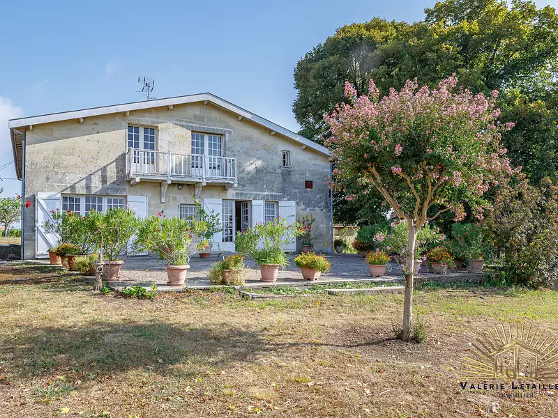 Maison, 329 m²