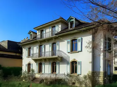 Maison, 593 m²