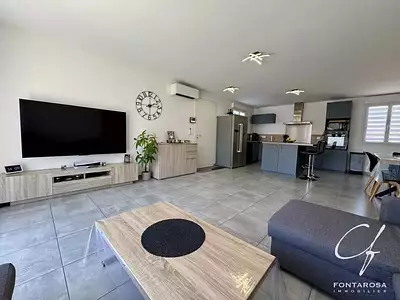 Maison, 93 m²