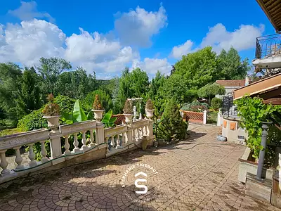 Maison, 252 m²