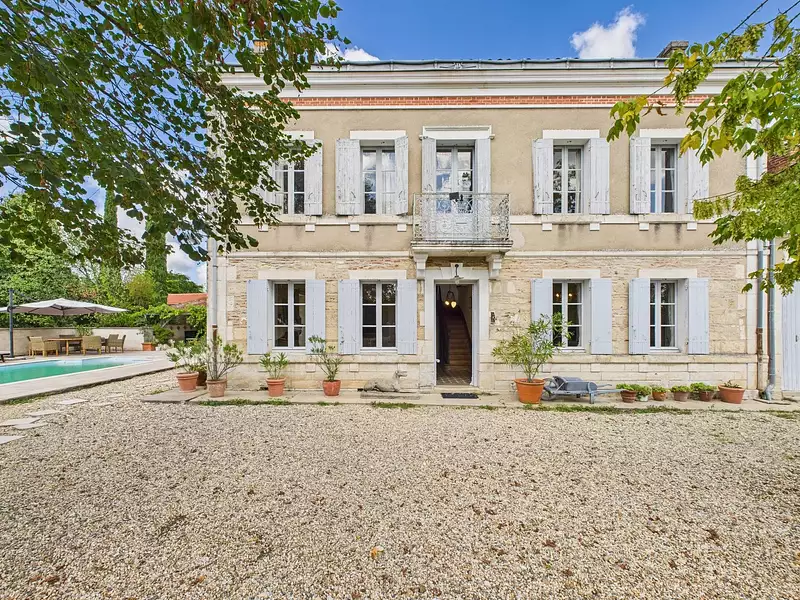 Maison, 391 m²