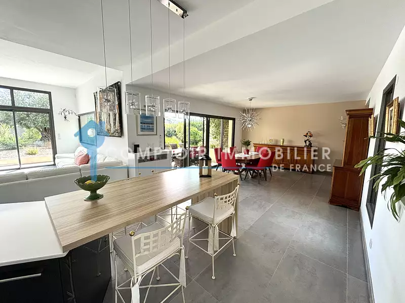 Maison, 175 m²
