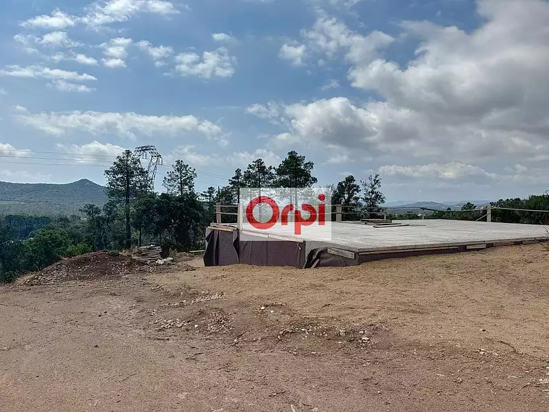 Terrain, 8 629 m²