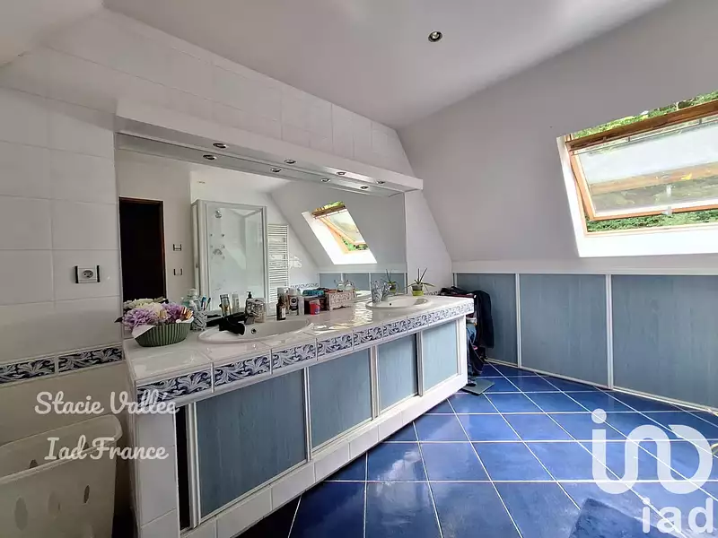 Maison, 248 m²