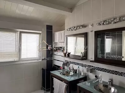 Maison, 189 m²