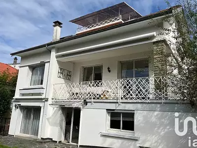Maison, 284 m²