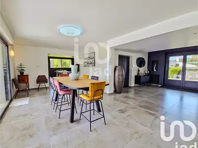 Maison, 290 m²