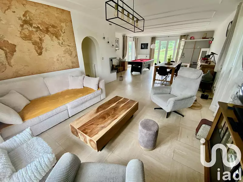 Maison, 202 m²