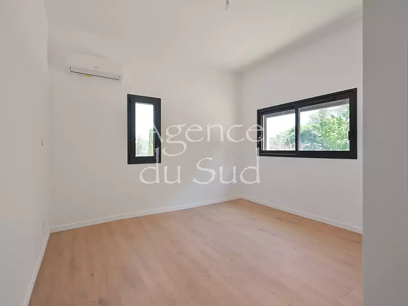 Maison, 180 m²
