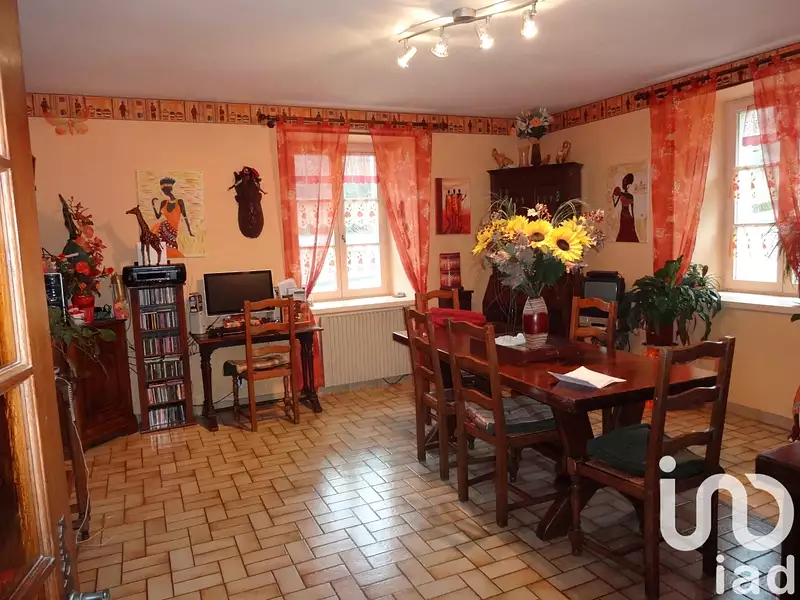 Maison, 240 m²