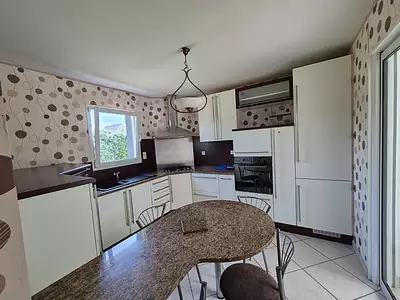 Maison, 180 m²