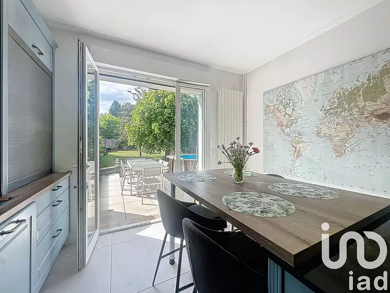 Maison, 180 m²