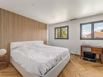 Maison, 167 m²