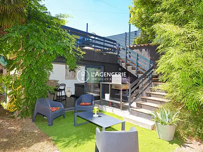 Maison, 240 m²