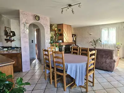 Maison, 99 m²
