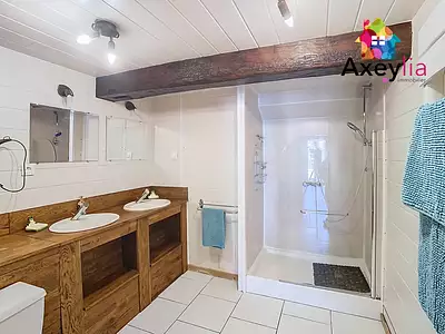 Maison, 257 m²