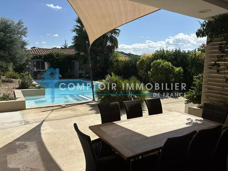 Maison, 175 m²