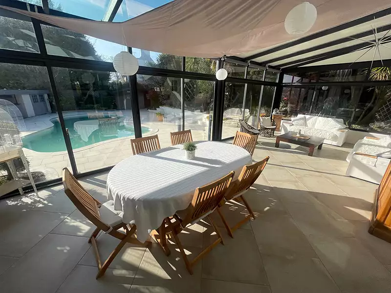 Maison, 225 m²