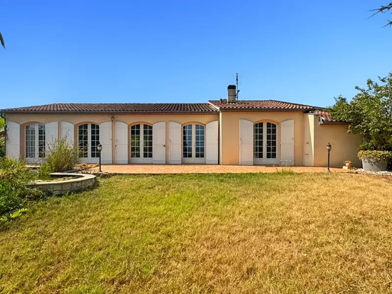Maison, 184 m²
