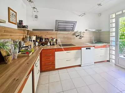 Maison, 180 m²