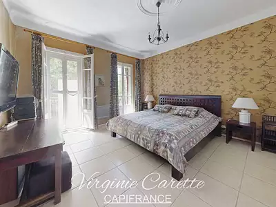 Maison, 233 m²