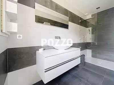 Maison, 250 m²