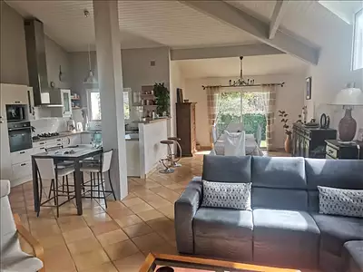 Maison, 215 m²