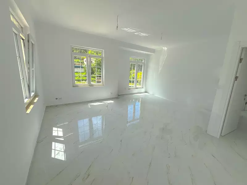 Maison, 180 m²