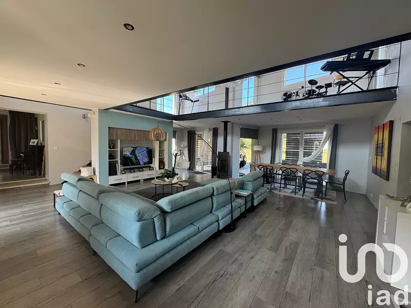 Maison, 240 m²