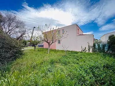 Terrain, 368 m²