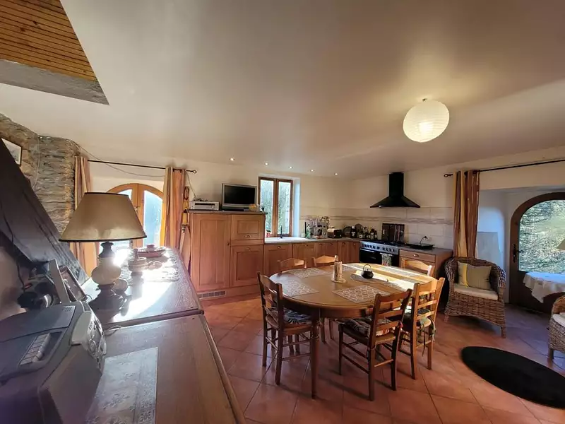 Maison, 195 m²