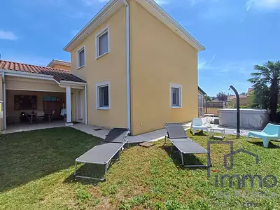 Maison, 104 m²