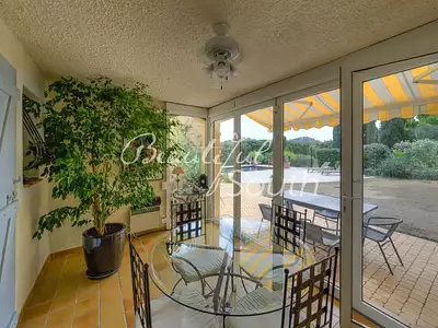 Maison, 253 m²
