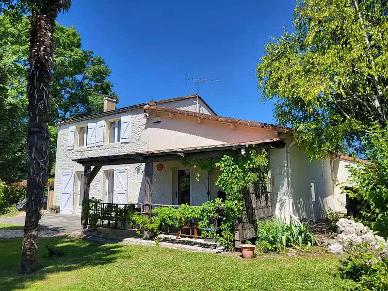 Maison, 145 m²