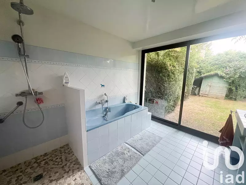 Maison, 229 m²
