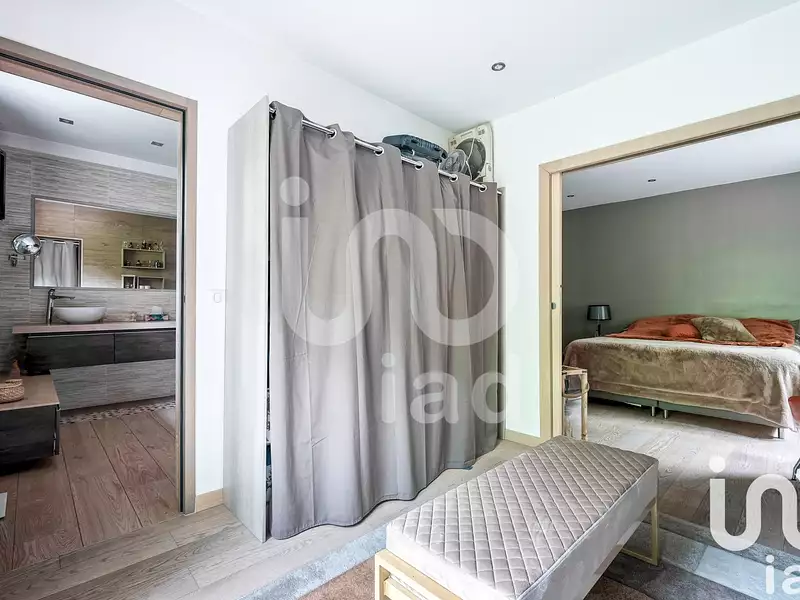 Maison, 220 m²