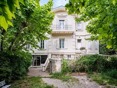 Maison, 325 m²