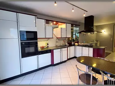 Maison, 194 m²