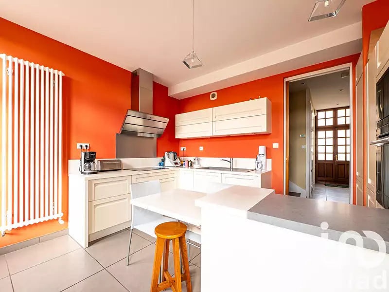 Maison, 350 m²