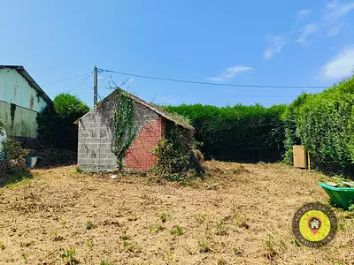 Terrain, 713 m²