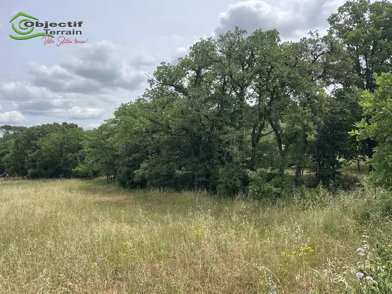 Terrain, 2 341 m²