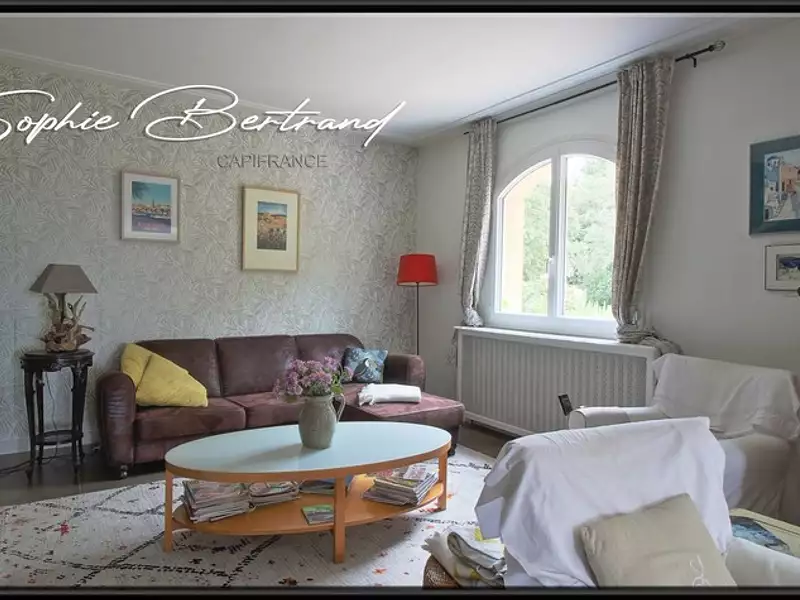 Maison, 236 m²