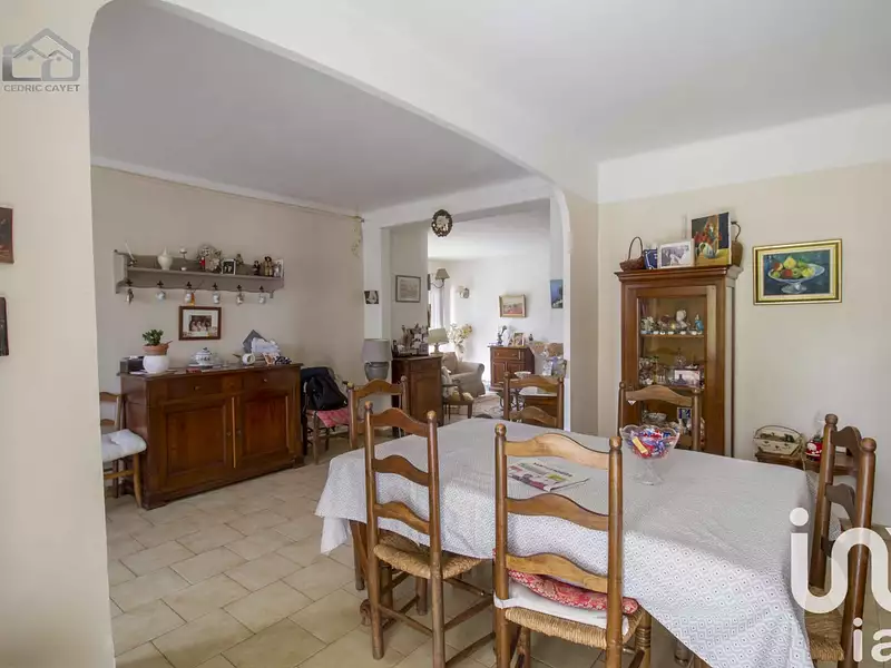 Maison, 305 m²