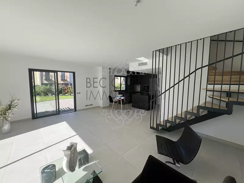 Maison, 114 m²