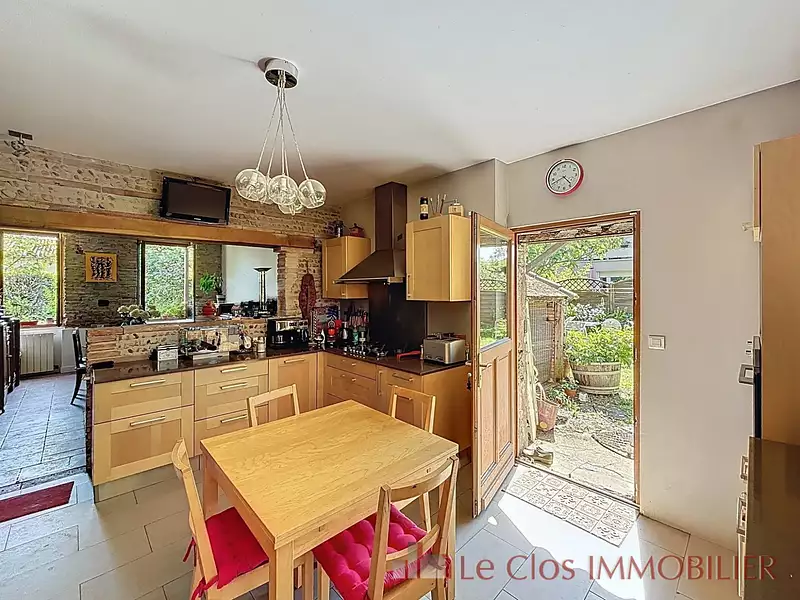 Maison, 204 m²