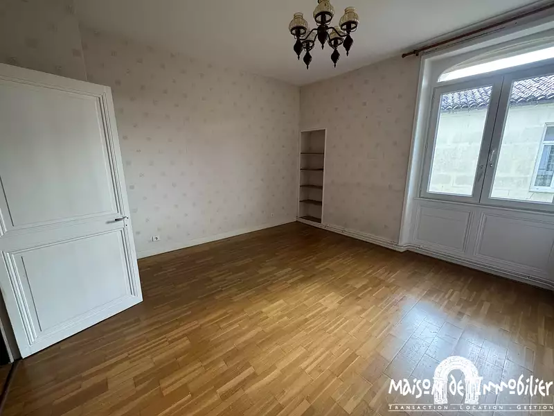 Maison, 169 m²