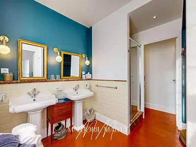 Maison, 280 m²