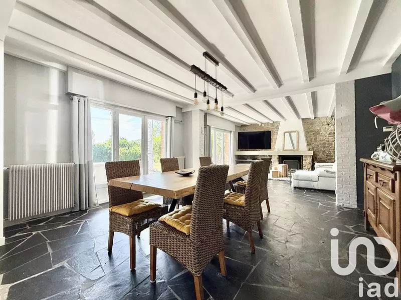 Maison, 225 m²